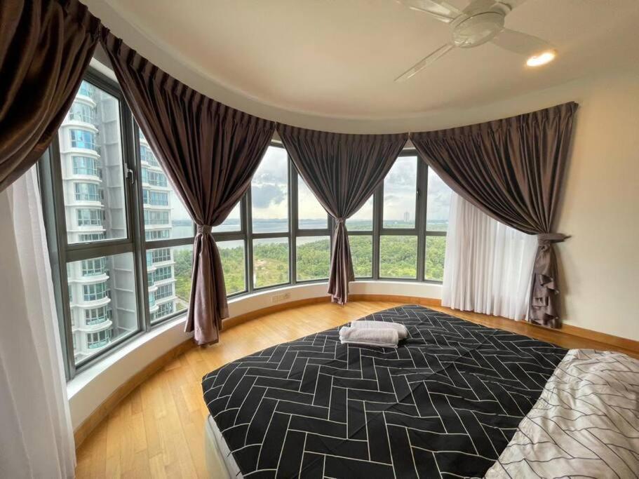 Teega Suites Seaview By Vdo Homestay ヌサジャヤ エクステリア 写真