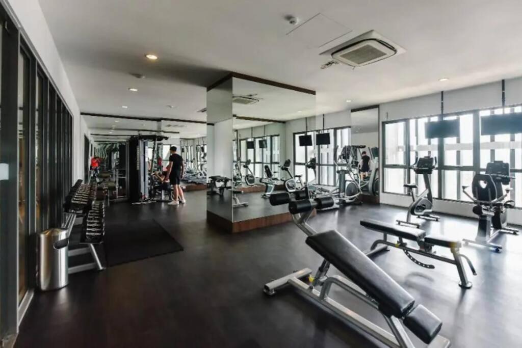 Teega Suites Seaview By Vdo Homestay ヌサジャヤ エクステリア 写真