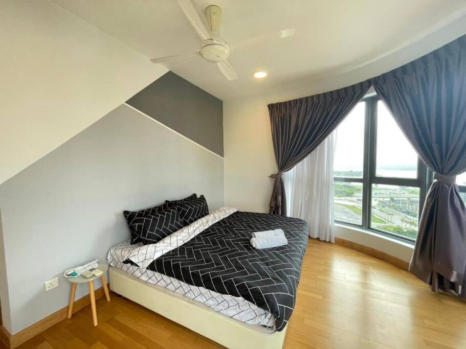 Teega Suites Seaview By Vdo Homestay ヌサジャヤ エクステリア 写真