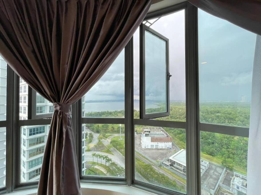 Teega Suites Seaview By Vdo Homestay ヌサジャヤ エクステリア 写真