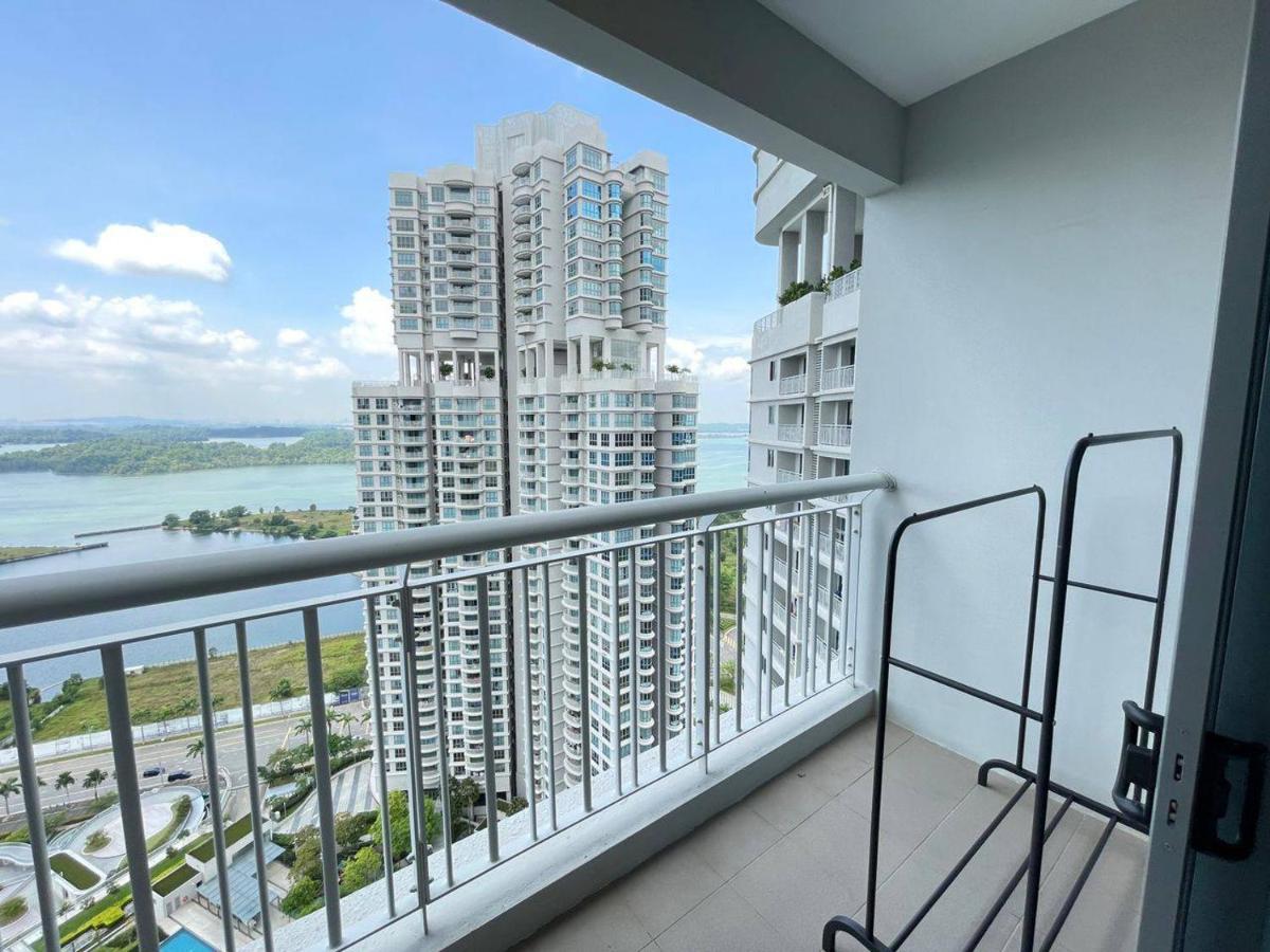 Teega Suites Seaview By Vdo Homestay ヌサジャヤ エクステリア 写真