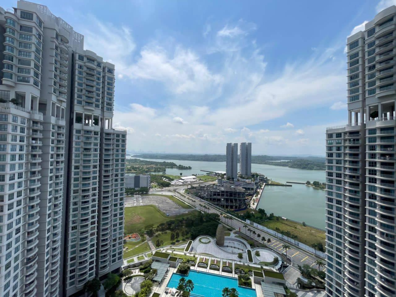 Teega Suites Seaview By Vdo Homestay ヌサジャヤ エクステリア 写真